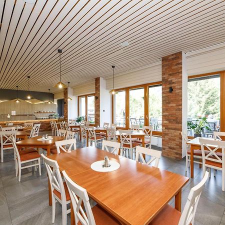 Parkhotel Харачов Екстериор снимка